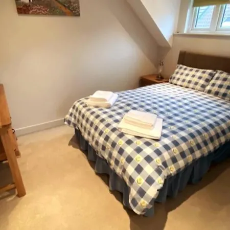 Elegant 2bd Townhouse In Thirsk: Cozy & Stylish Holiday home Thirsk