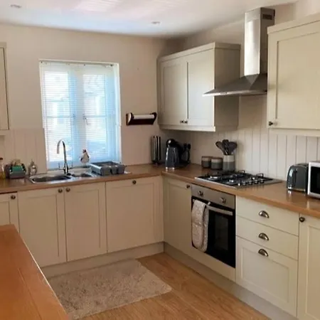 Elegant 2bd Townhouse In Thirsk: Cozy & Stylish Holiday home