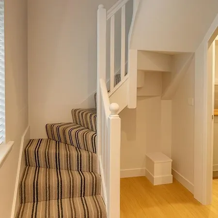 Holiday home Elegant 2bd Townhouse In Thirsk: Cozy & Stylish *